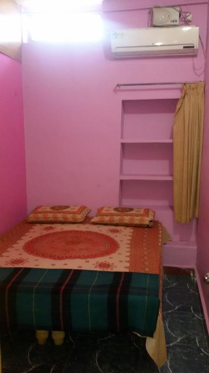 Shambhu Guest House Hampi Esterno foto