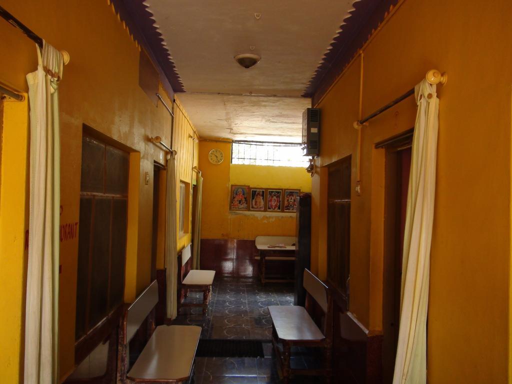 Shambhu Guest House Hampi Esterno foto